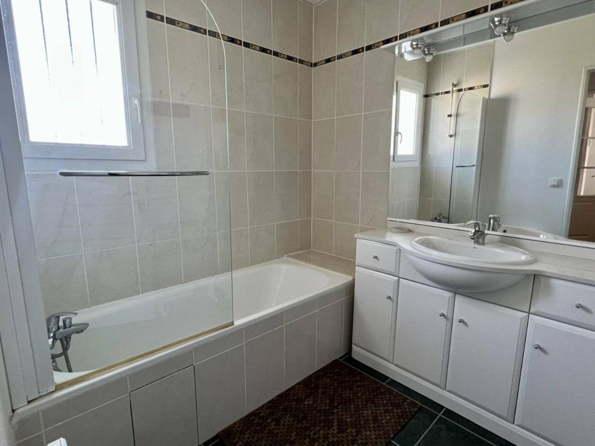 Appartement T2 A Cambo-Les-Bains Avec Piscine, Terrasse Et Parking Prive, Proche Des Thermes - Fr-1-495-82 Exterior photo